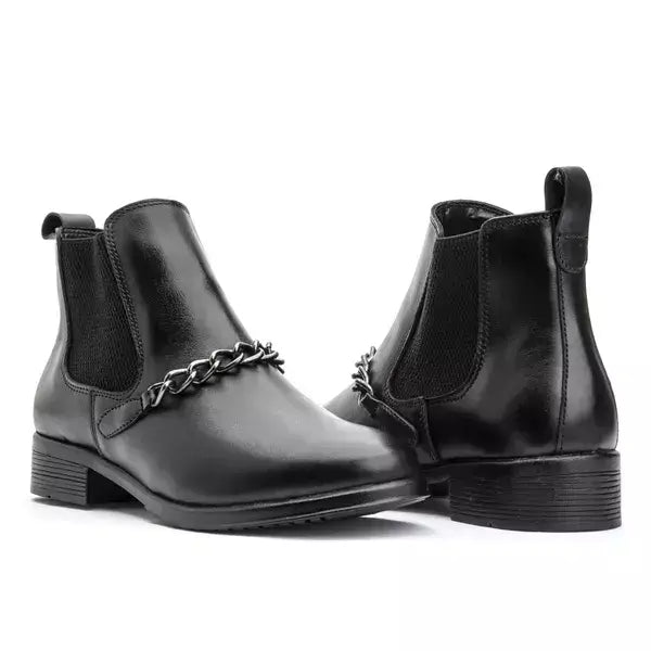 Bota Feminina Chelsea Preta em Couro Legítimo Cano Médio com Corrente