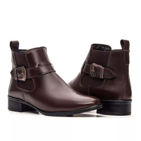 Bota Feminina Chelsea Café em Couro Legítimo Cano Médio com Fivela