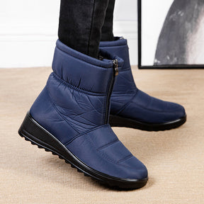 Bota Feminina de Inverno Peluciada Impermeável - Jana